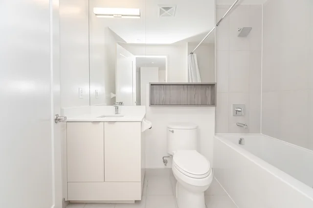 #413E-70 Princess Street, Toronto - photo 25