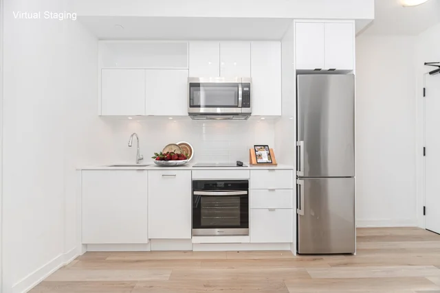 #413E-70 Princess Street, Toronto - photo 8