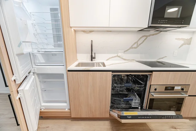 #523-35 Parliament Street, Toronto - photo 12