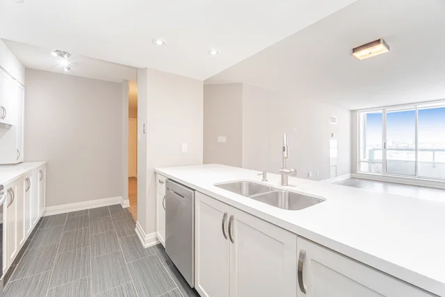#1511-550 Webb Drive, Mississauga - photo 16