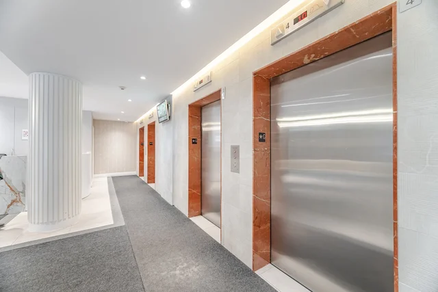 #1511-550 Webb Drive, Mississauga - photo 8