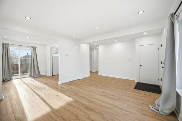 65 Cuffley Crescent North, North York - photo 12