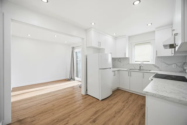 65 Cuffley Crescent North, North York - photo 16