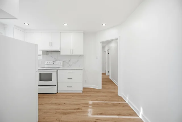 65 Cuffley Crescent North, North York - photo 17