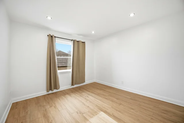 65 Cuffley Crescent North, North York - photo 23