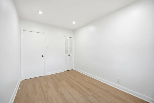 65 Cuffley Crescent North, North York - photo 27