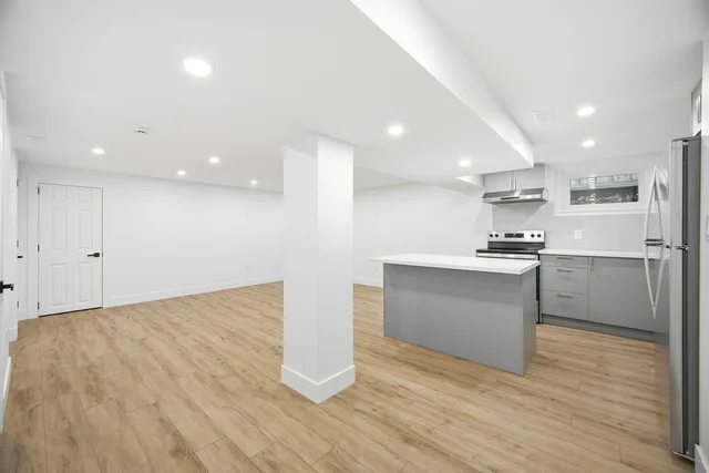 65 Cuffley Crescent North, North York - photo 36