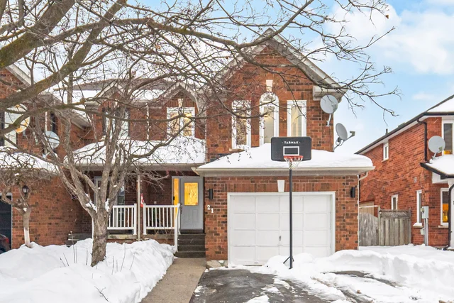 21 Palmolive Street, Brampton - photo 1