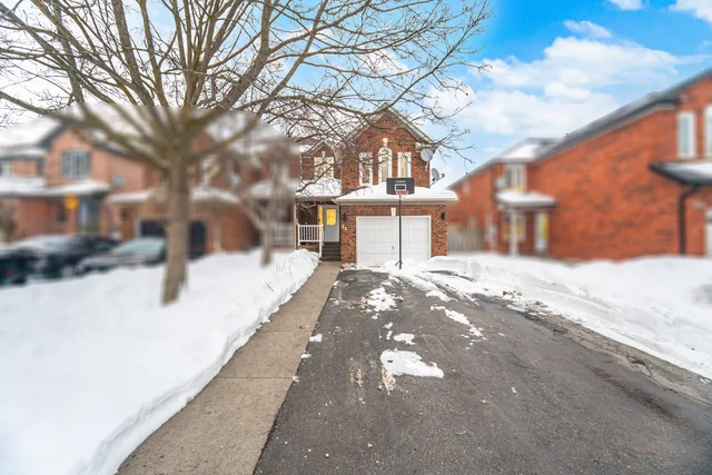 21 Palmolive Street, Brampton - photo 2