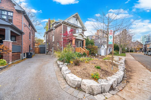 106 Ellerbeck Street, Toronto - photo 6