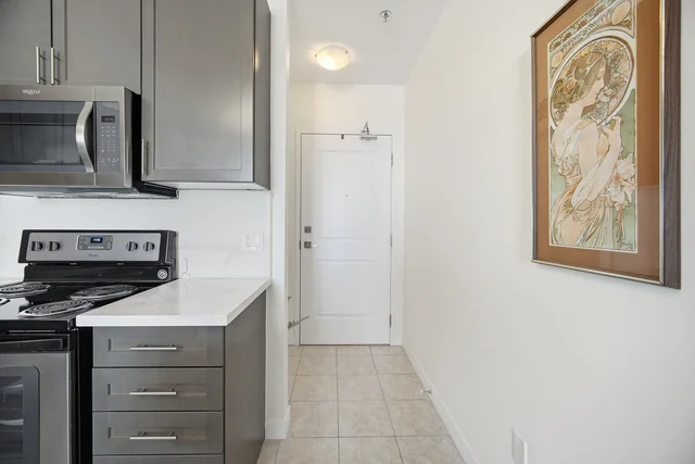 #811-2486 Old Bronte Road, Oakville - photo 5