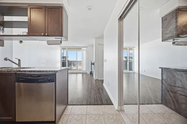#802-2325 Central Park Drive, Oakville - photo 9