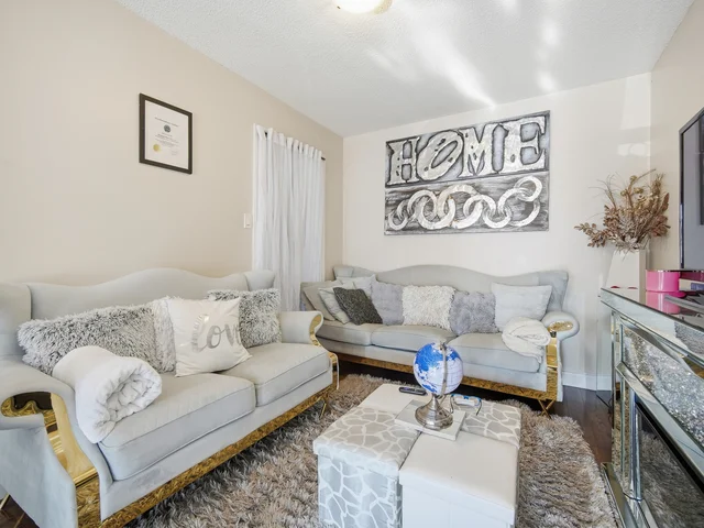 8 Deerpark Crescent, Brampton - photo 16