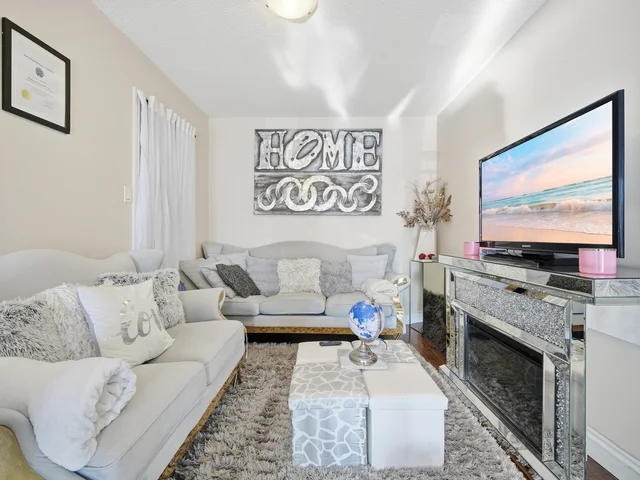 8 Deerpark Crescent, Brampton - photo 17