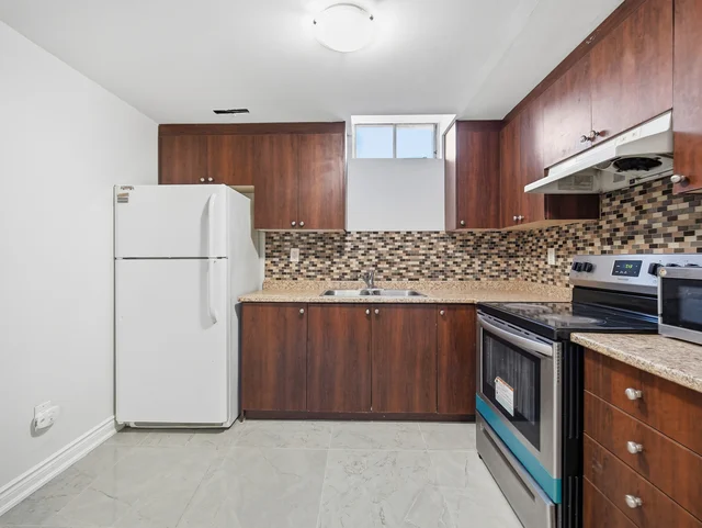 8 Deerpark Crescent, Brampton - photo 66