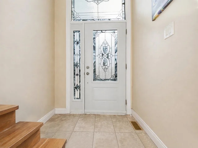 8 Deerpark Crescent, Brampton - photo 10