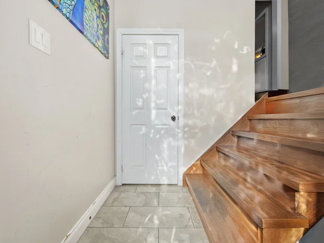 8 Deerpark Crescent, Brampton - photo 12