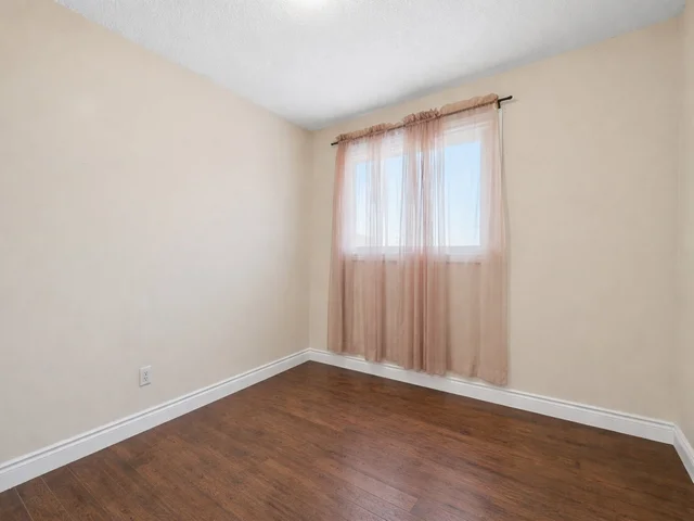 8 Deerpark Crescent, Brampton - photo 41