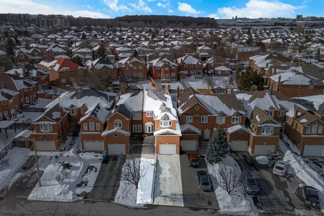 407 Wendron Crescent, Mississauga - photo 4