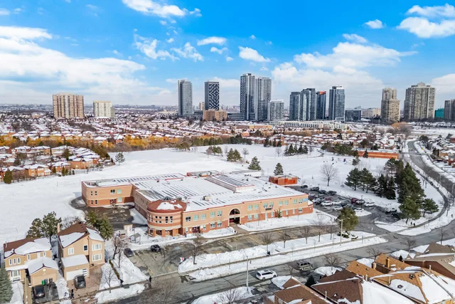 407 Wendron Crescent, Mississauga - photo 62