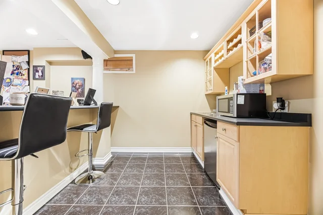 2441 Capilano Crescent, Oakville - photo 51