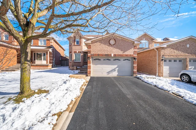 824 Drysdale Drive, Mississauga - photo 3