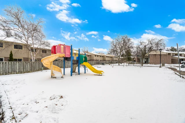 #74-7430 Copenhagen Road, Mississauga - photo 54