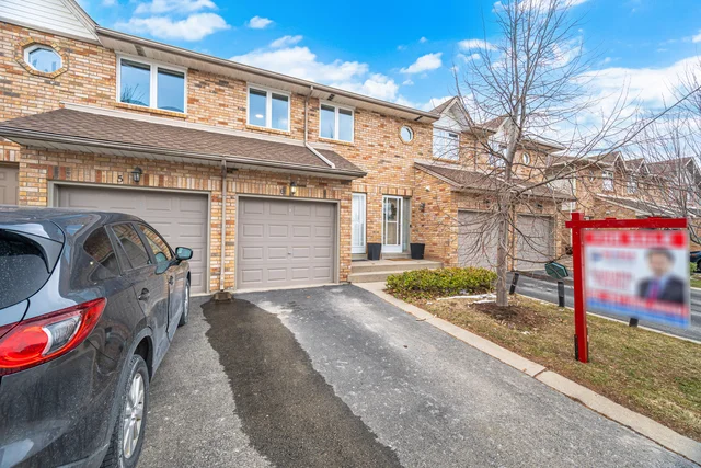 #6-2015 Cleaver Avenue, Burlington - photo 4