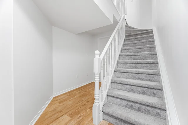 #6-2015 Cleaver Avenue, Burlington - photo 30