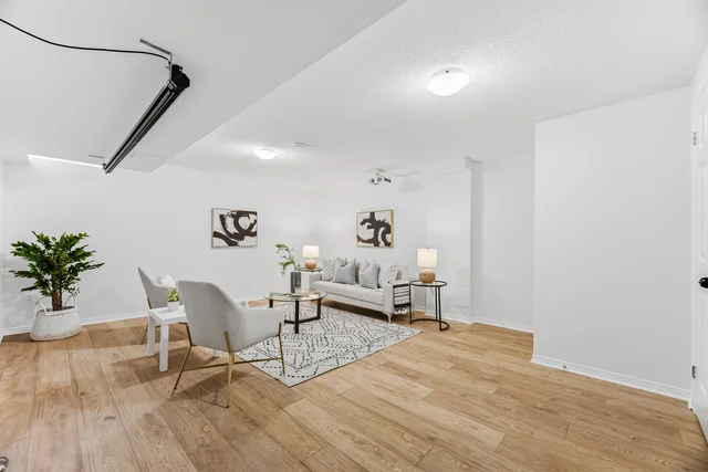 #6-2015 Cleaver Avenue, Burlington - photo 32