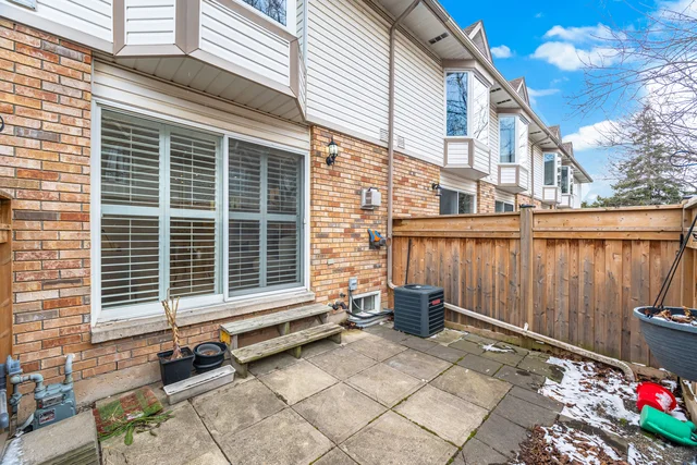 #6-2015 Cleaver Avenue, Burlington - photo 39