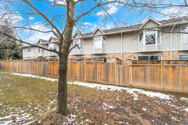 #6-2015 Cleaver Avenue, Burlington - photo 41