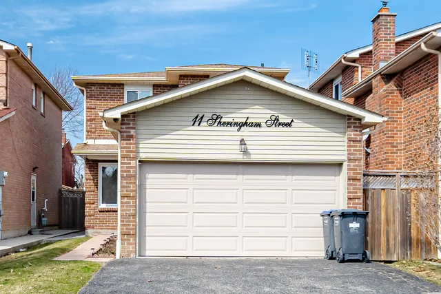 11 Sheringham Street, Brampton - photo 1
