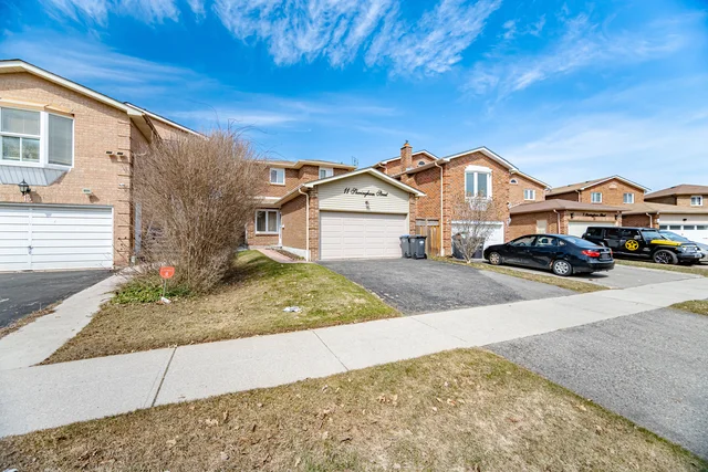 11 Sheringham Street, Brampton - photo 4
