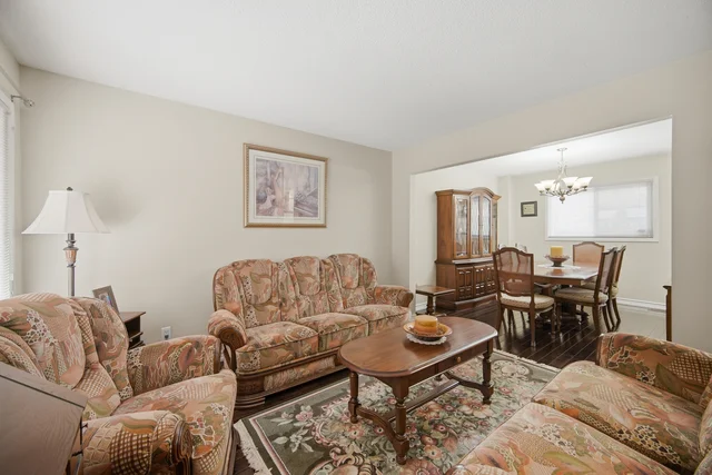 11 Sheringham Street, Brampton - photo 12