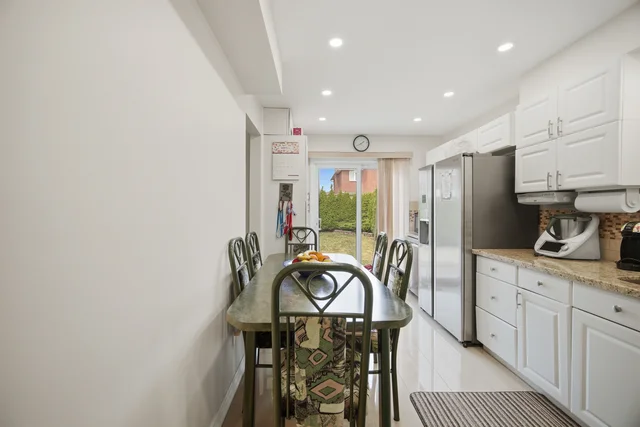 11 Sheringham Street, Brampton - photo 18