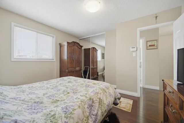 11 Sheringham Street, Brampton - photo 27