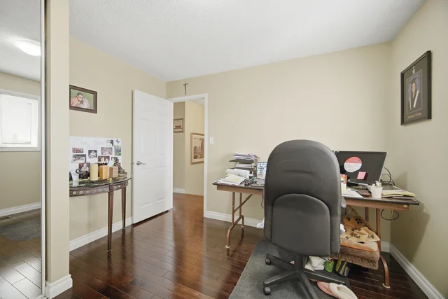 11 Sheringham Street, Brampton - photo 30