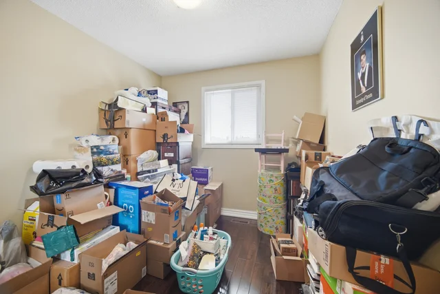 11 Sheringham Street, Brampton - photo 31