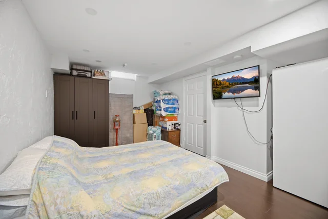 11 Sheringham Street, Brampton - photo 40