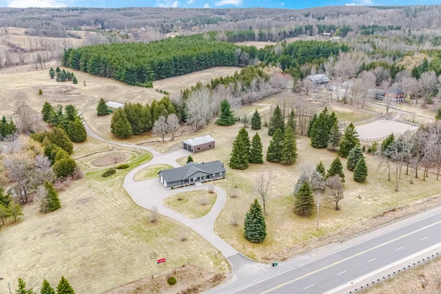 6785 Highway 9, Caledon - photo 3