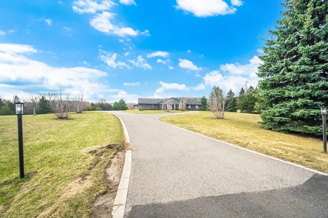 6785 Highway 9, Caledon - photo 11