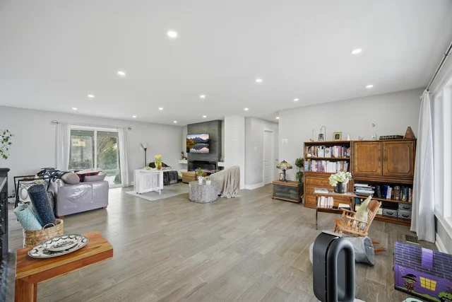 6785 Highway 9, Caledon - photo 25