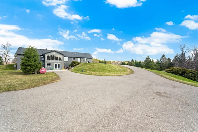 6785 Highway 9, Caledon - photo 79