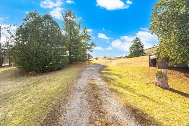 6785 Highway 9, Caledon - photo 87
