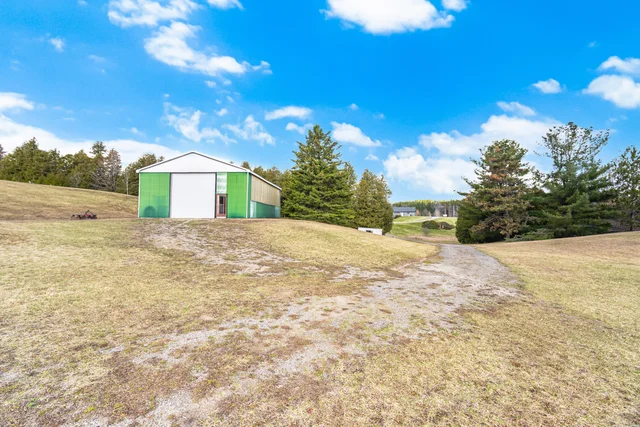 6785 Highway 9, Caledon - photo 89