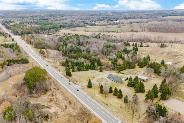 6785 Highway 9, Caledon - photo 103