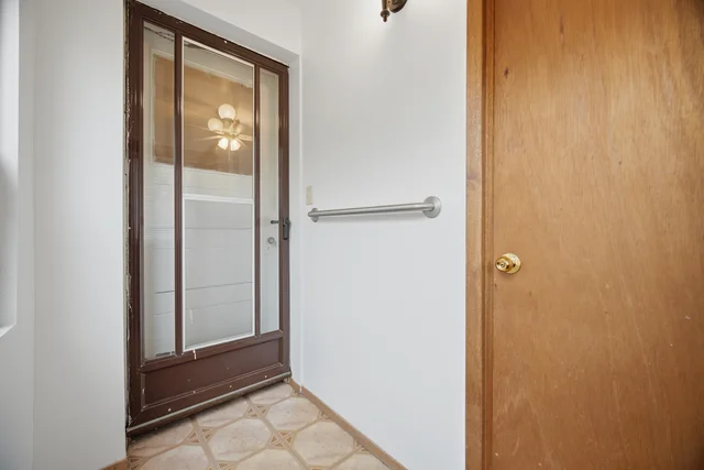 102 Bartlett Avenue, Toronto - photo 23