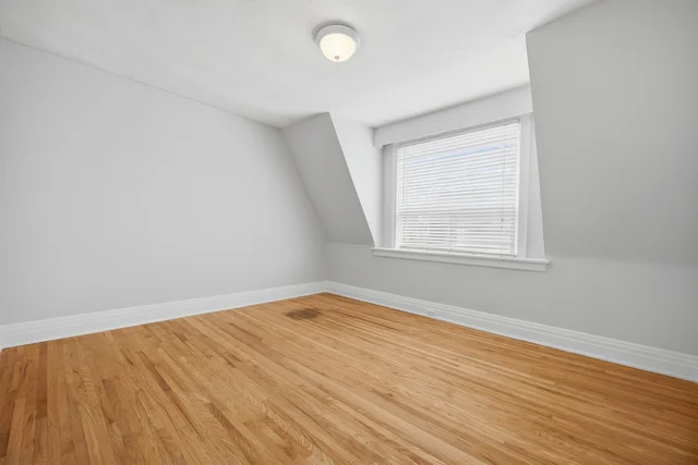 102 Bartlett Avenue, Toronto - photo 29