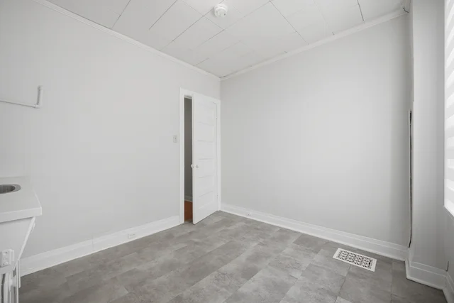 102 Bartlett Avenue, Toronto - photo 36